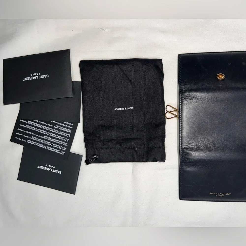 Authentic YSL key case - Picture 3 of 3